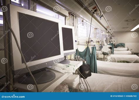 Hospital Emergency Room With Equipment And Beds Stock Photo - Image: 41618563
