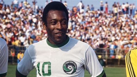 Pelé, Brazilian Soccer Icon, Dead At 82