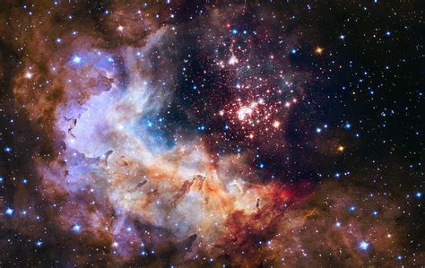 Teleskop Angkasa lepas Hubble | Foto | Astro Awani