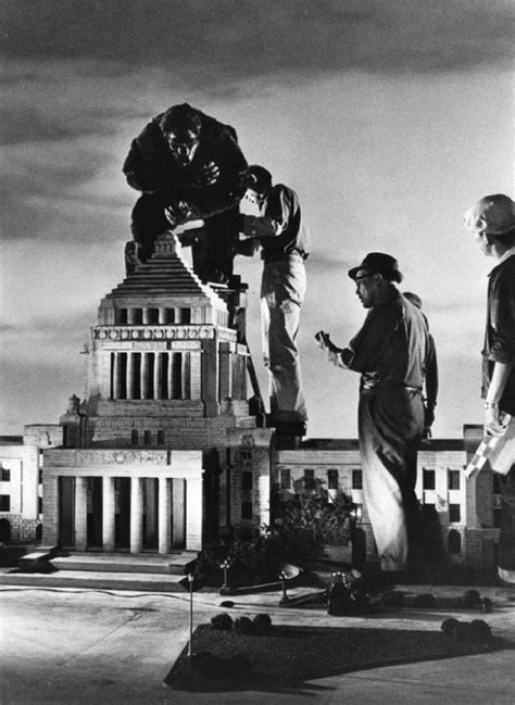 Godzilla Behind the Scenes - Gallery | eBaum's World