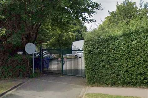 RAAC crisis: Hardwick Primary School in Banbury forced to stop serving school meals after ...