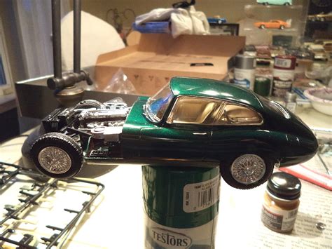 Jaguar Type-E 3L8 FHC Sports Car -- Plastic Model Car Kit -- 1/24 Scale ...