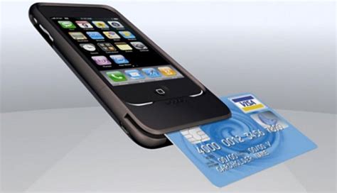 iPhone Credit Card Reader | GadgetKing.com