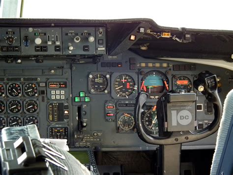 DC 10 cockpit dashboard | Richy! | Flickr