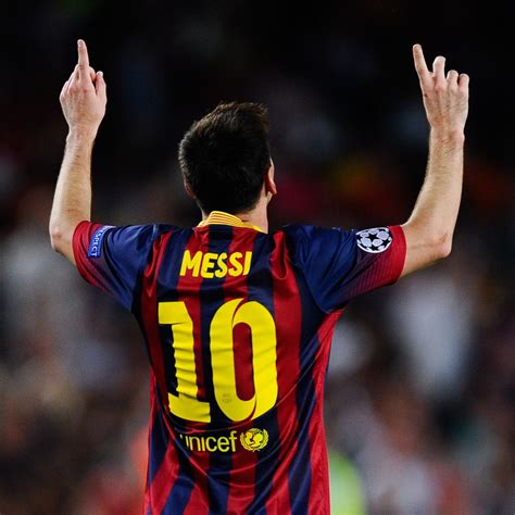 10 Highlights from Lionel Messi's 400 Games with Barcelona | Bleacher ...