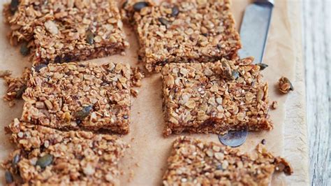 Nut butter breakfast bars – Michael Mosley’s Fast 800 diet - The Mail