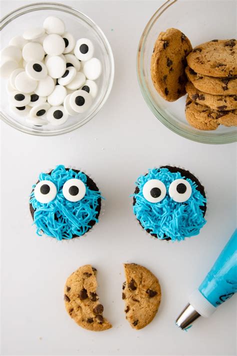 Easy Cookie Monster Cupcakes Recipe