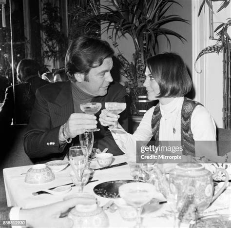 36 1972 Natalie Wood Robert Wagner Photos & High Res Pictures - Getty Images