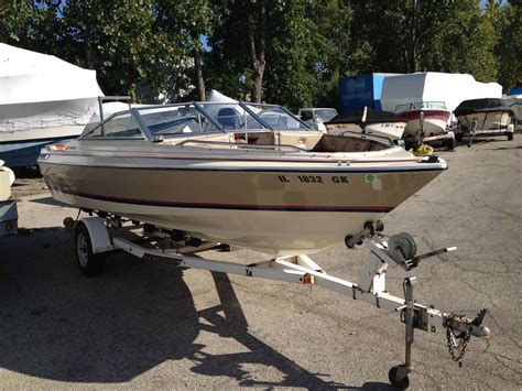 Bayliner CAPRI boat for sale from USA