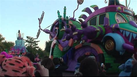 Tokyo Disneyland Halloween Parade 2010 - YouTube