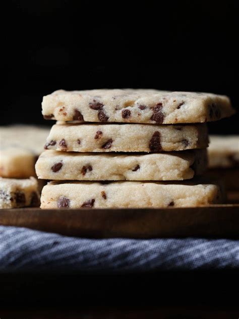 Chocolate Chip Shortbread Cookies - Easy Recipe Chef