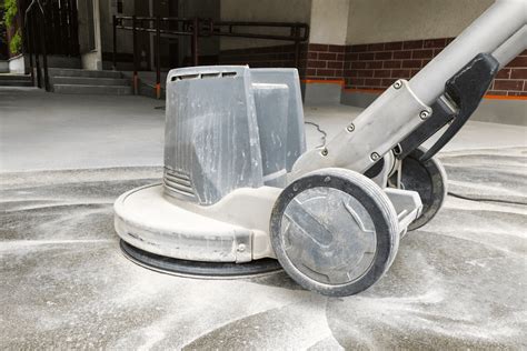 Complete Guide: How to Sand Concrete - Onfloor