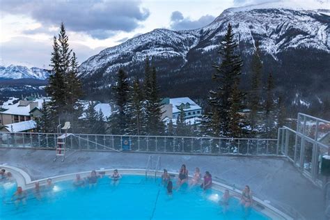 11 Magical Things to do in Banff in Winter (2024 Guide)
