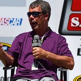 NASCAR Great Ernie Irvan Holds Autograph Signing In Connecticut on Friday