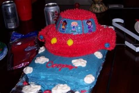 Little Einsteins Rocket Cake