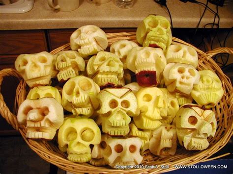 Scotty ART: Carving Apple Heads