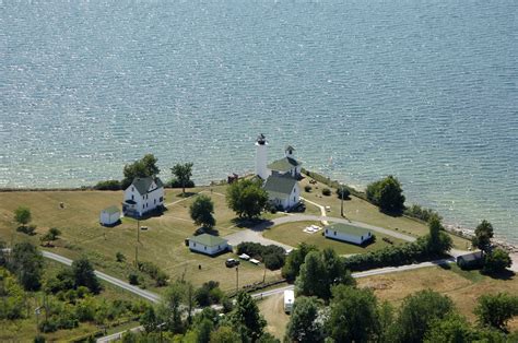 Cape Vincent Lighthouse in Cape Vincent, NY, United States - lighthouse Reviews - Phone Number ...