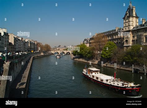 Paris ile de france hi-res stock photography and images - Alamy