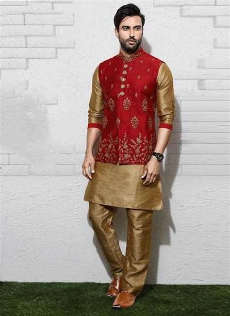 Top 15 Fashionable Bengali Groom Dress Ideas For Reception Ceremony