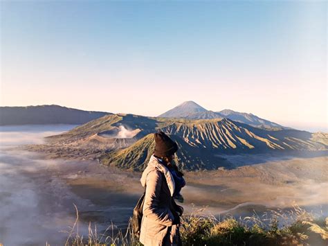 Mount Bromo: Sunrise Hike Guide + 7 Reasons you have to Visit - The Curated Travelist