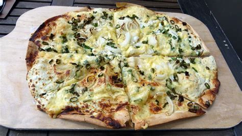 Flammkuchen (vegetarisch) – Karmel