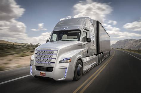 Freightliner Unveils First Licensed Autonomous Truck in the US - GTspirit