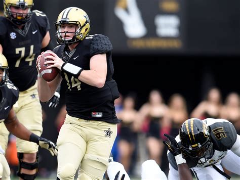 Vandy starts freshman QB Kyle Shurmur | USA TODAY Sports