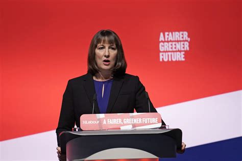 Rachel Reeves: Labour government will hike minimum wage