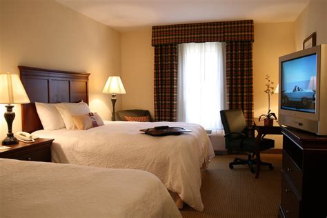 Hampton Inn and Suites Dobson Dobson, North Carolina, US - Reservations.com