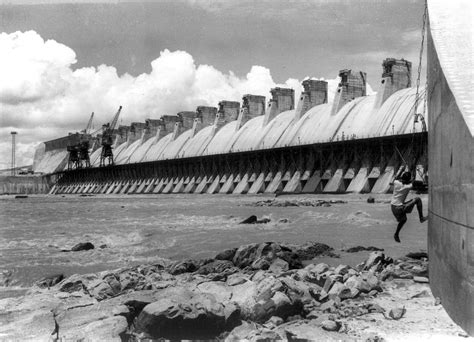 Karunakar Supkar-Sadharana Purusha: Hirakud Dam Project- Photographs ...