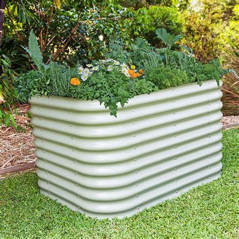 Are Galvanized Steel Garden Beds Safe? | Epic Gardening