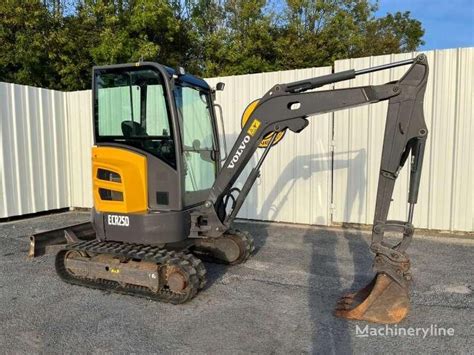 Volvo ECR25D mini excavator for sale France Neuville-Saint-Amand, KX38873