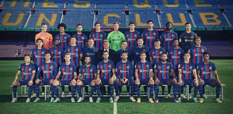 Así ha sido la foto oficial del Barça 2022-2023, con Piqué incluído