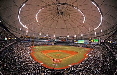 The 3 Largest and 3 Smallest MLB Stadiums by Capacity - Sportscasting ...