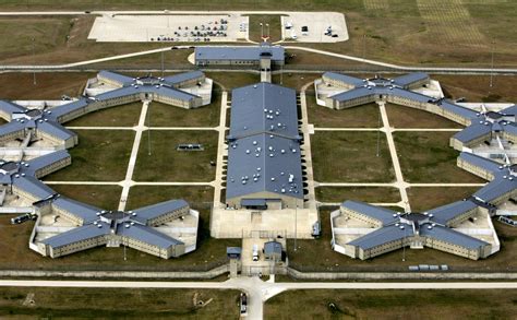 Lawmakers Call for Probe Into Thomson Federal Prison | The Marshall Project