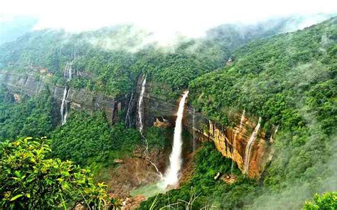 Nohkalikai Falls, Cherrapunee, Meghalaya How to Reach, Photos