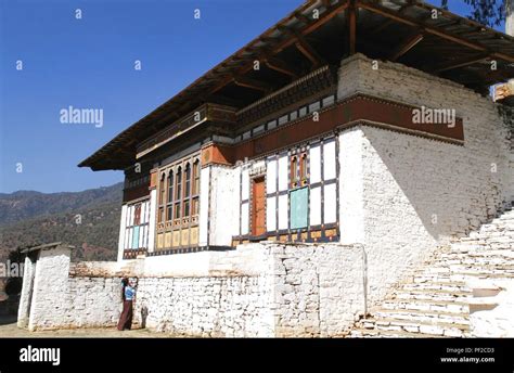 Bhutan house construction hi-res stock photography and images - Alamy