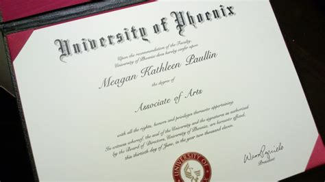 How I Earned My Degree Online with University of Phoenix – #LetsGetToWork