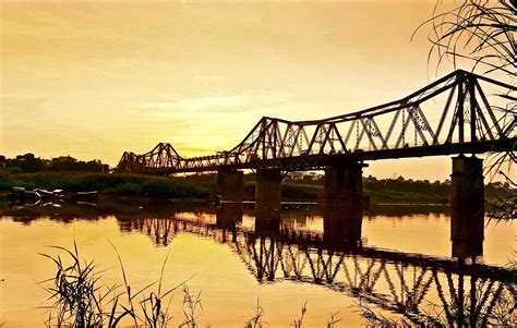 Iconic Structures: Long Bien Bridge - EHGTRAVEL