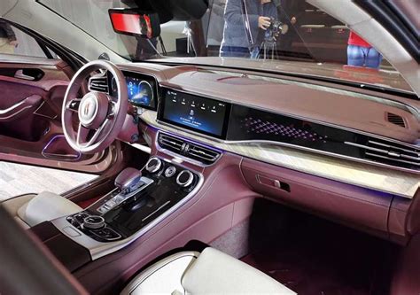 Hongqi-H9-interior - Otoplasa