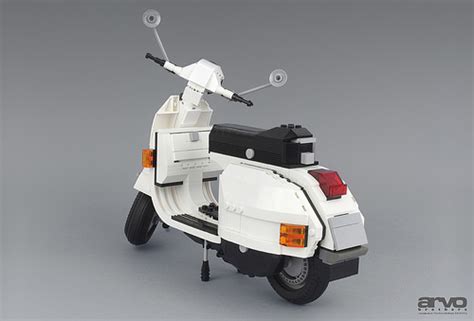 Lego Vespa Motorcycle | The Lego Car Blog