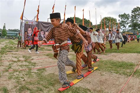 Lomba Bakiak - AnakBisa