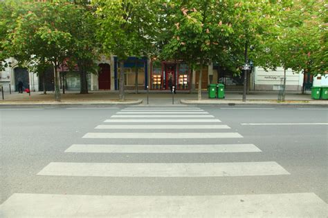 City Sidewalks: Take Inspiration from Sidewalks Around the Globe | Commercial Concrete ...