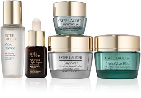 Estée Lauder Daywear Holiday Starter Set | lyko.com