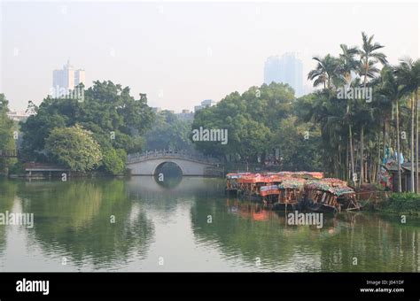 Liwan lake park in Guangzhou China Stock Photo - Alamy
