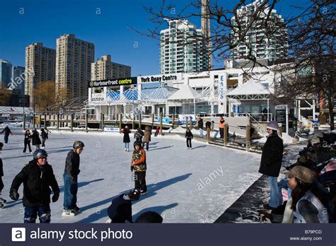 Toronto Harbourfront Winter Stockfotos und -bilder Kaufen - Alamy