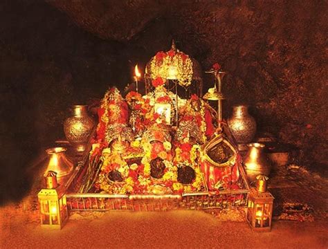 Jai Maa Vaishno Devi - Mata Vaishno Devi Darshan - Happy Navratris Beej ...