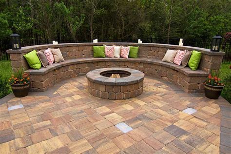 Outdoor Benches | Keystone Retaining Wall Systems | Backyard patio, Patio garden design, Backyard