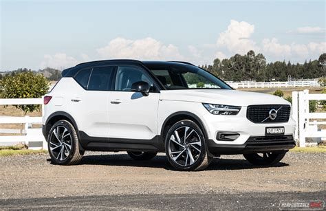 2018 Volvo XC40 T5 R-Design review (video) – PerformanceDrive