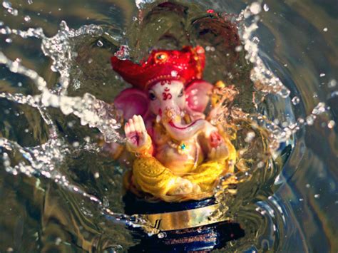 Ganesh Chaturthi 2021: What is the story behind the tradition of Ganesh visarjan? - Times of India